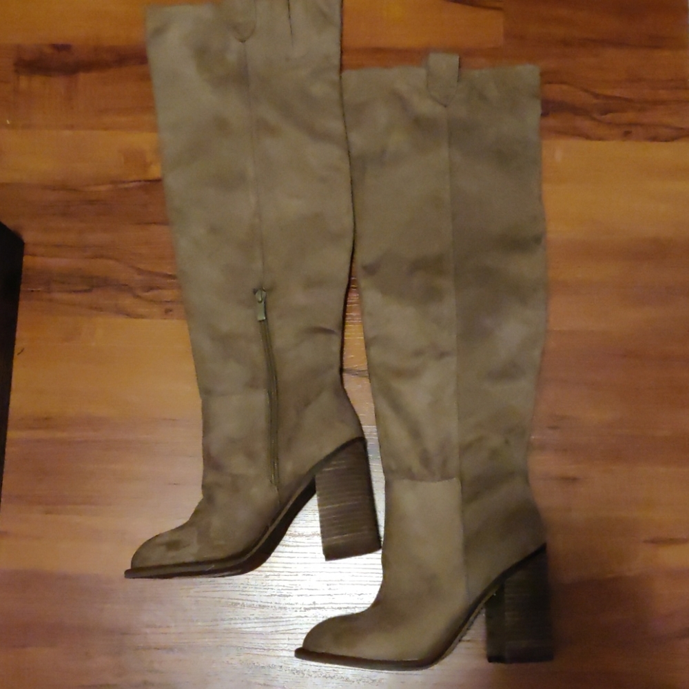 Very Volatile Los Angeles -Boots